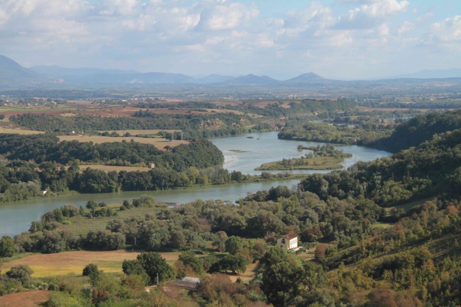 veduta del Tevere e del Lago di Nazzano nella Riserva naturale Nazzano Tevere Farfa